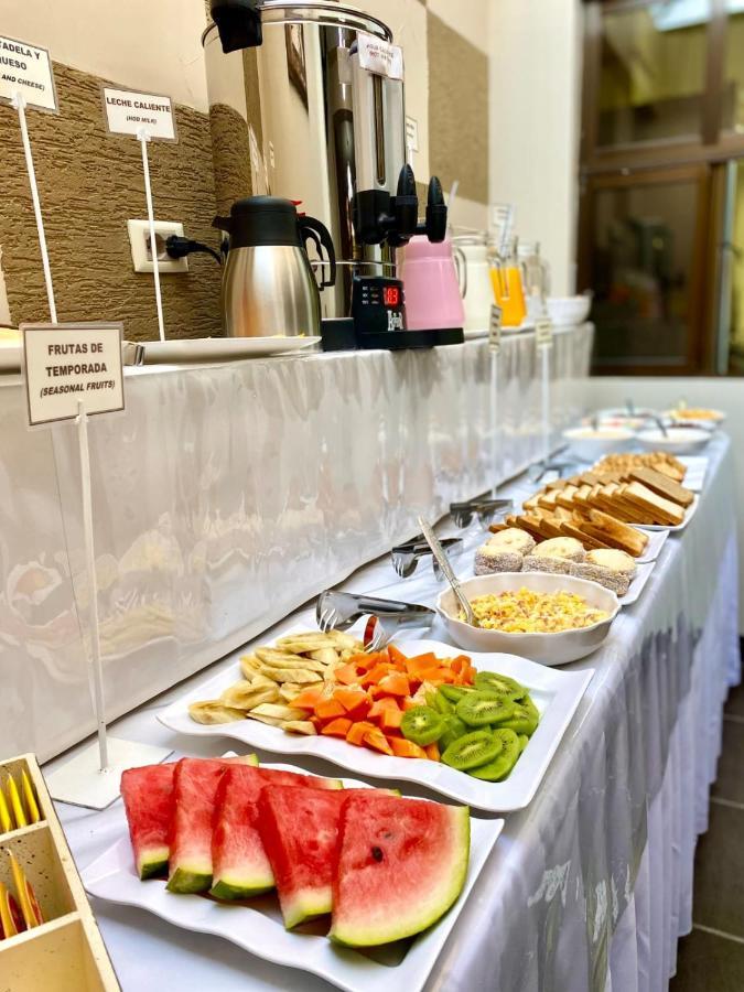 אויוני Las Tholas Hotel מראה חיצוני תמונה