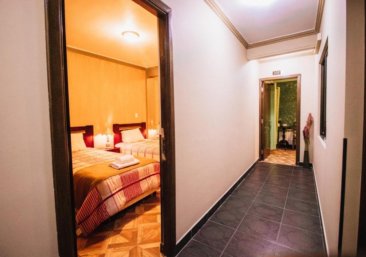 אויוני Las Tholas Hotel מראה חיצוני תמונה