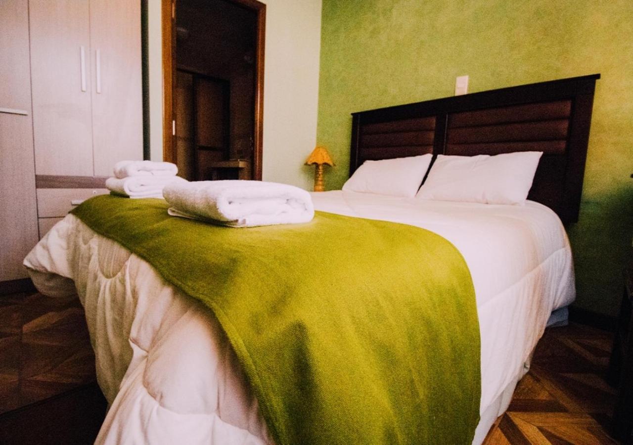 אויוני Las Tholas Hotel מראה חיצוני תמונה