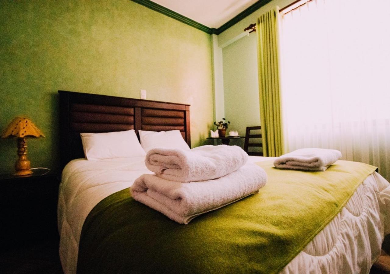 אויוני Las Tholas Hotel מראה חיצוני תמונה