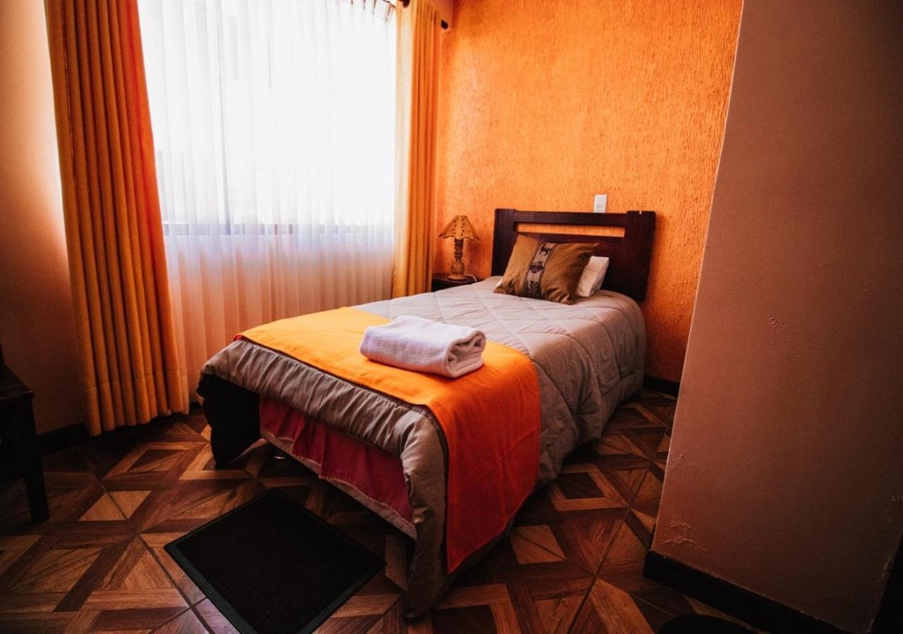 אויוני Las Tholas Hotel מראה חיצוני תמונה