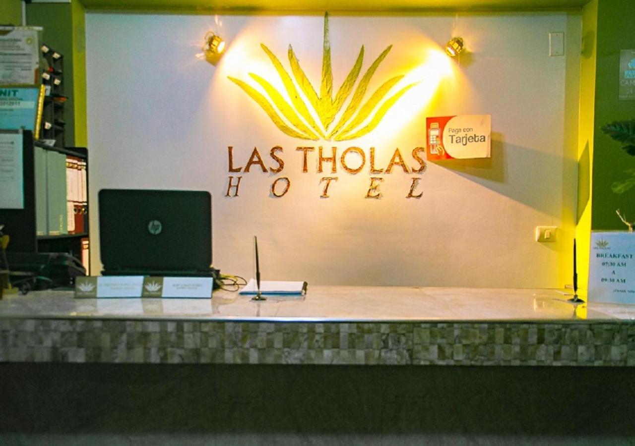 אויוני Las Tholas Hotel מראה חיצוני תמונה